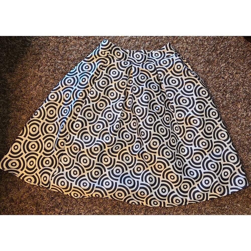BANJUL Womens Black &White Swirl Skirt Size Med New